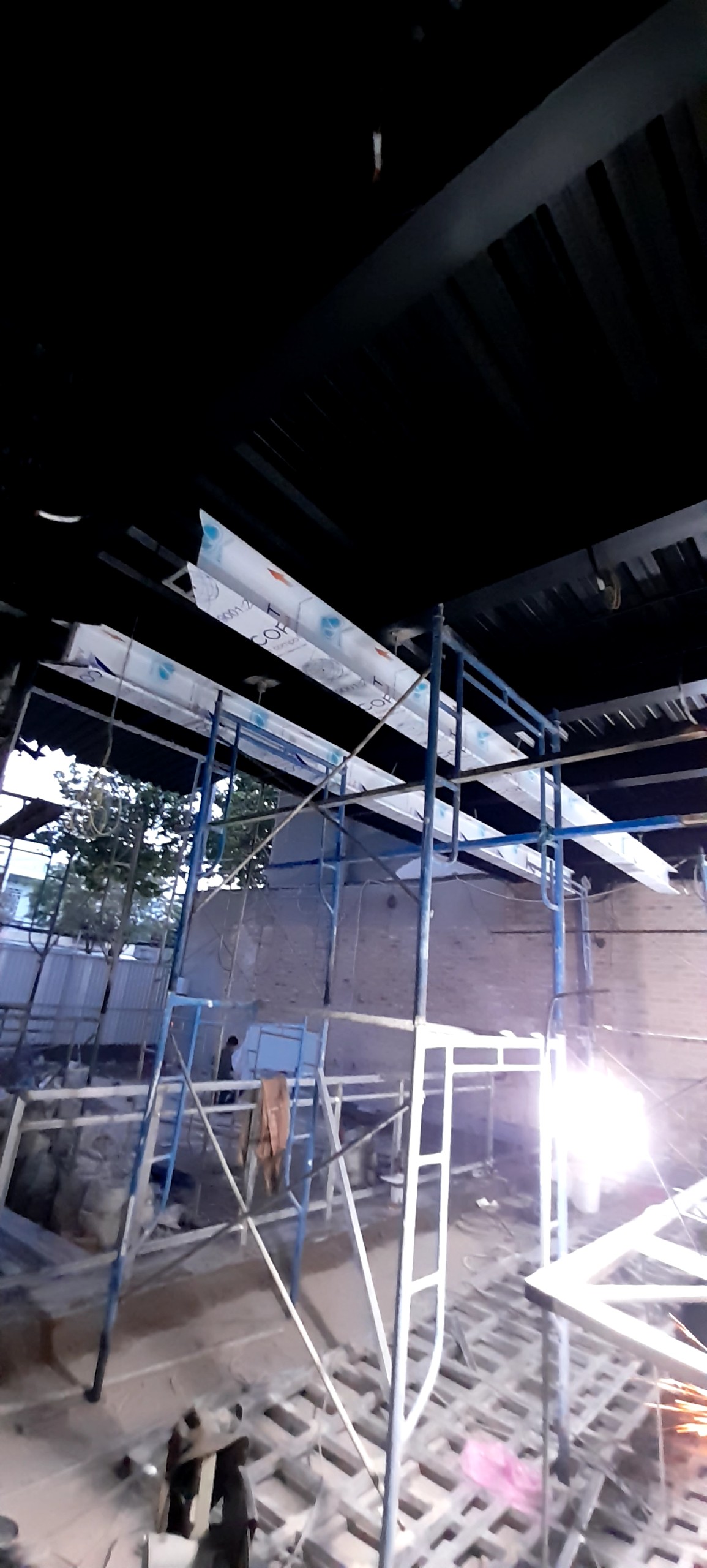 2510783e0d01de5f8710183